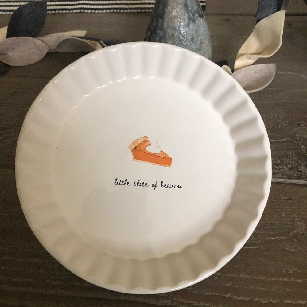 Rae Dunn Pie Dish
